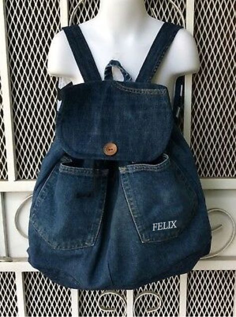 Denim School Bag, Jean Backpack Pattern, Denim Backpack Diy, Bookbag Ideas, Jeans Bags Ideas, Jean Diy, Mochila Jeans, Jeans Refashion, Denim Bag Diy