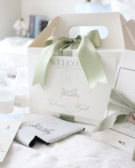 We have exchanged gift favors with welcome boxes enclosed with special treats that reveal a bit about the couple Wedding Welcome Boxes, Welcome Boxes Wedding, Welcome Bags Wedding, Wedding Guest Gift Bag, Guest Gift Bags, Wedding Welcome Gifts, Gift Favors, Lowcountry Wedding, Bridesmaid Boxes