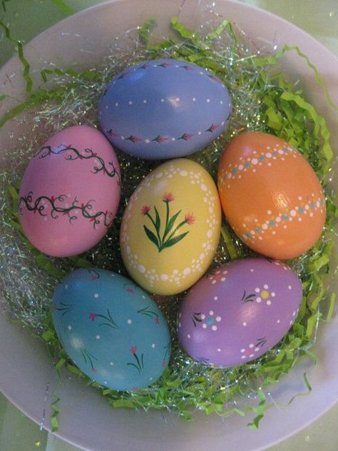 Egg Decorating Ideas, Painted Easter Eggs, Easter Egg Art, Crafts Easter, Easter Egg Designs, Easter Egg Crafts, Easter Egg Painting, Painting Wood, Easter Basket Diy