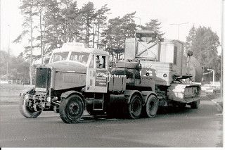 HEAVY HAULAGE & ABNORMAL LOAD ESCORTING | by mallyhayne Earth Moving Equipment, Old Lorries, Truck Transport, Classic Tractor, Antique Trucks, Show Trucks, Heavy Duty Trucks, Vintage Tractors, John Deere Tractors