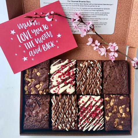 Brownie Gift, Brownie Packaging, Mothers Day Desserts, Dessert Gifts, Box Brownies, Dessert Packaging, Mothers Day Cake, Box Gifts, Dessert Boxes