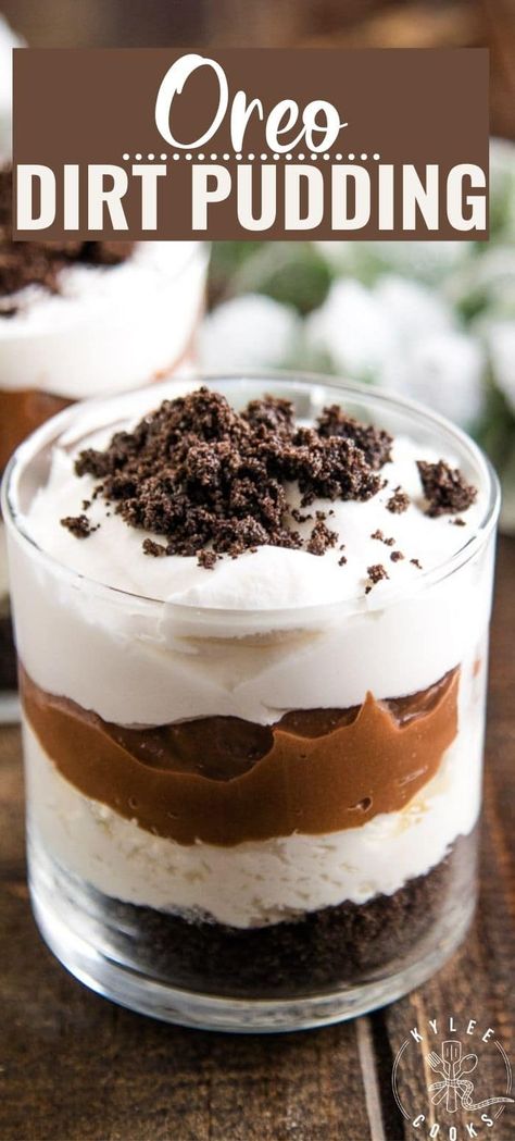 Oreo Dirt Pudding made special! Make this classic chocolatey deliciousness into individual servings, for an easy dessert! #oreo #pudding #dirtpudding #parfait #chocolate #kyleecooks Pudding Oreo, Oreo Dirt Pudding, Dirt Dessert, Chocolate Pudding Desserts, Dirt Pudding, Oreo Dirt, Oreo Desserts, Oreo Pudding, Mason Jar Desserts