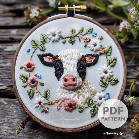 Cow Embroidery Pattern, Embroidery Unique, Embroidery Patterns Animals, Embroidered Cow, Cow Embroidery Design, Whimsical Embroidery, Embroidery Animals Easy, Cow Embroidery, Farm Embroidery