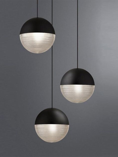 [FEATURE] This pendant light is half metal and half textured glass with 2 classic colors - Gold and Black to choose from. Take the gold for the opulence look or black for a more humble addition to your space. Glass Ball Pendant Lighting, Glass Staircase, Vintage Pendant Lighting, Suspension Vintage, Small Chandelier, Black Pendant Light, Color Changing Led, Bubble Glass, Light Bulb Types