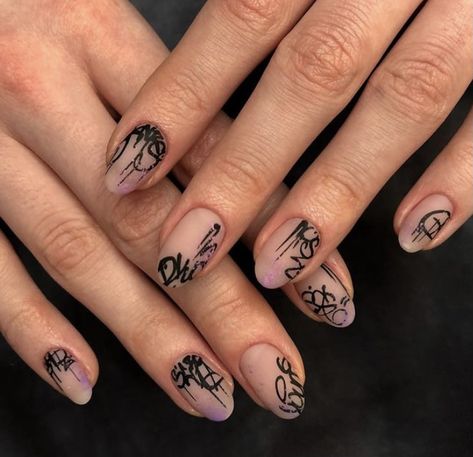 Grafitti Nails, Graffiti Nails, Witchy Nails, Mens Nails, Edgy Nails, Colorful Nails, Grunge Nails, Minimal Nails, Pretty Gel Nails