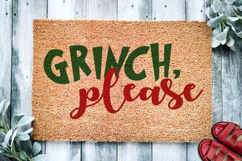 Hey, I found this really awesome Etsy listing at https://www.etsy.com/listing/1093044536/grinch-please-funny-christmas-door-mat Grinch Door Mat, Holiday Door Mats, Grinch Outdoor Christmas Decorations, Grinch Christmas Decor Ideas, Coir Rugs, Funny Christmas Door, Grinch Christmas Decor, Christmas Doormats, Cute Door Mats