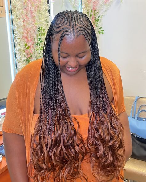 Feed ins with French curls😮‍💨😍 • Style: Small Fulani French curls * * * * * #labraider #californiabraider #losangelesbraider #hollywoodbraider #braiderspage #knotlessbraids #beverlyhillsbraider #frenchcurlsbraids #frenchcurls #frenchcurlbraids #goddessbraids #blackgirlmagic #hairinspo