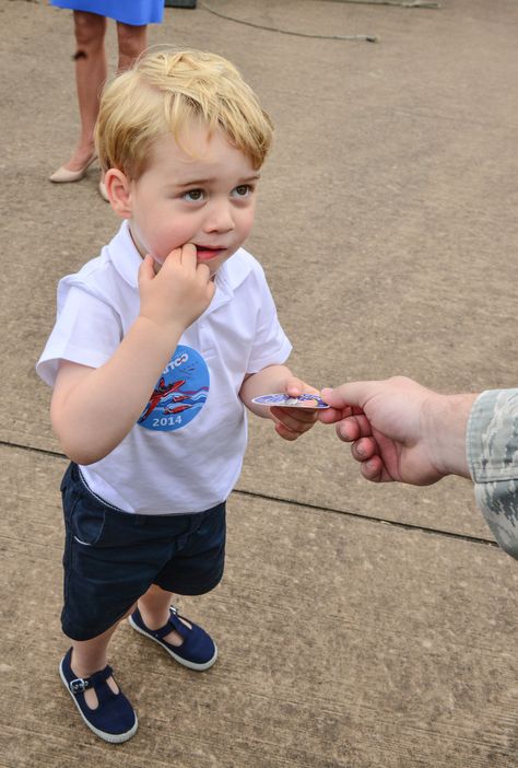 Happy Birthday George, Prinz George, Air Tattoo, Royal Family Pictures, Prince George Alexander Louis, George Alexander Louis, English Royal Family, Royal Uk, Baby Prince