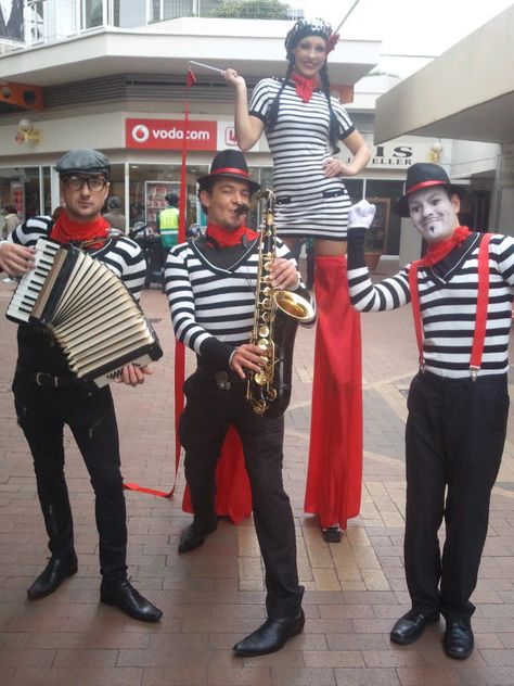 French roaming entertainment #stiltwalker #saxophonist # pianoaccordionist #mime Circus Musician, Carnival Fundraiser, French Mime, Disfraces Ideas, Mime Costume, Circus Costumes, Photo Area, Hip Hop Dancer, Circus Circus