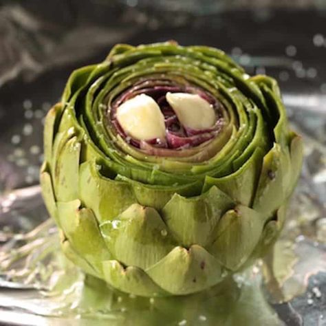 Oven Baked Artichoke, How To Cook Artichoke In Oven, Light Dishes, Roasted Artichokes, Oven Ideas, Vegetarian Eating, Veggie Dinners, Baked Artichoke, Roasted Artichoke