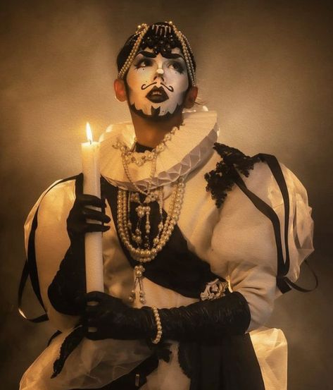 Drag King Makeup, Drag Make-up, King Costume, Drag King, Drag Makeup, Queer Fashion, Clown Makeup, Paper Cut, Makeup Art