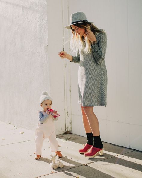 Embrace your unique sense of style and make a statement with the vibrant Red hue of our Dublin Clog Mule!❤️⁠ ⁠ #sandgrensclogs #handcraftedclogs Red Clogs Outfit, Swedish Clogs Outfit, Mom Inspo, Sandgrens Clogs, Clogs Outfits, Red Clogs, Clogs For Women, Clogs Outfit, Swedish Clogs