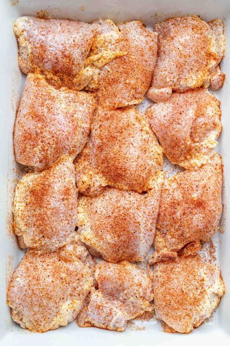 Chicken Thighs Crockpot Recipes, Easy Chicken Thigh Recipes Baked, Easy Chicken Thighs, Chicken Thighs In Oven, Easy Baked Chicken Thighs, Thigh Recipes Easy, Chicken Thighs Dinner, Chicken Thights Recipes, Oven Baked Chicken Thighs