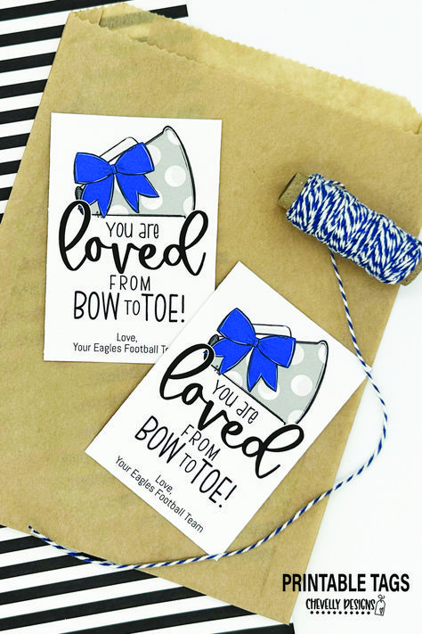 Cheer Sponsor Gift Ideas, Cheer Birthday Gifts, Competition Cheer Gift Ideas, 8th Grade Cheer Night Gifts, Cheer Bouquet Ideas, Cheer Spirit Bags Ideas, Cheerleader Team Gifts, Cheer Treat Bags For Competition, Peewee Cheer Gifts