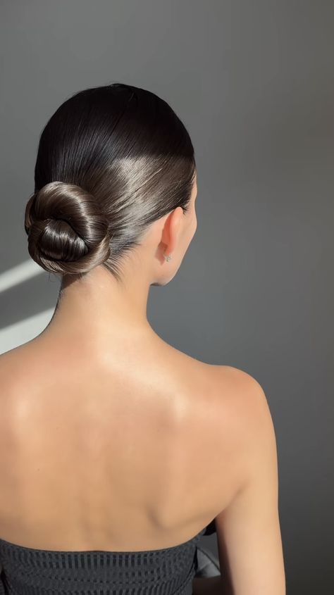 Bridal Hairstyles Aesthetic, Minimal Shinion Hair, Slick Back Updo Prom, Elegant Wedding Bun Hairstyles, Luxury Hairstyles Classy, Sleek Hair And Makeup, Bride Hairstyles Sleek Bun, Sleek Bun Brunette, Bridal Slicked Back Hair