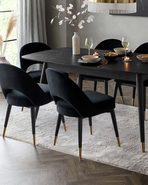 House Nordic Dining Room Chair | Velvet Chair Living Room | Home Decorating Ideas Black And Gold Dining Room, Velvet Chairs Living Room, Black Upholstered Dining Chairs, Black Dining Room Table, Nordic Dining Room, Gold Dining Room, Black Dining Room Chairs, Stylish Dining Room, Gold Dining