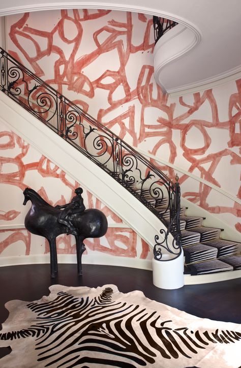 Master Staircase at Hillcrest Residence in Beverly Hills, CA by Kelly Wearstler Nate Berkus, Modern Victorian Home, Kelly Wearstler Wallpaper, Kelly Wearstler Interiors, Modern Victorian, Stylish Rugs, Kelly Wearstler, Rice Paper, Of Wallpaper