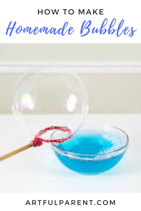 How to Make Homemade Bubbles Homemade Bubble Wands, Homemade Bubble Solution, Bubble Mixture, Bubble Diy, Bubble Recipe, How To Make Bubbles, Bubble Solution, Homemade Bubbles, Kids Bubbles