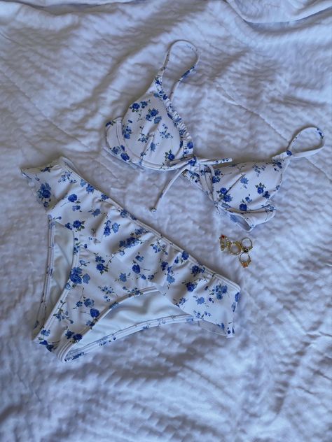 floral bikini beach summer rings Blue And White Bikinis, Blue Floral Swimsuit, Blue And White Bathing Suit, Cute Floral Swimsuit, Blue And White Swimsuit, White And Blue Bikinis, Blue Bathing Suit Aesthetic, Flower Bikinis, Hollister Bikinis