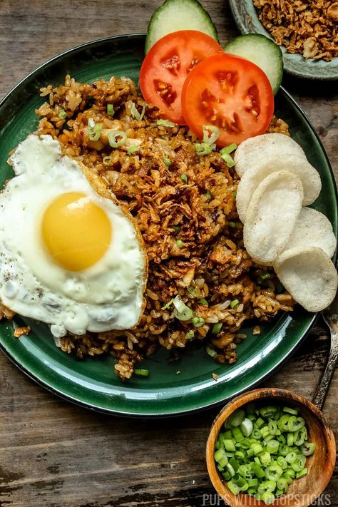 Nasi Goreng (Authentic Indonesian Fried Rice) Asian Chicken Recipes Easy, Nasi Goreng Recipe, Indonesian Fried Rice, Authentic Asian Recipes, Asian Chicken Recipes, Kecap Manis, Asian Noodle Recipes, Takeout Food, Easy Asian Recipes