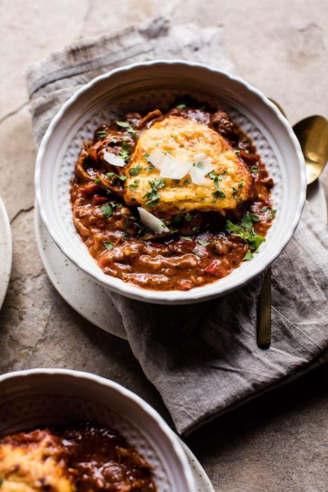 Crockpot Chicken Cacciatore, Beer Braised Chicken, Chicken Wings Crockpot, Crockpot Chicken Spaghetti, Crockpot Chicken Parmesan, Crockpot Chicken Breast, Cheddar Biscuits, Pictures Of Animals, Chicken Pie