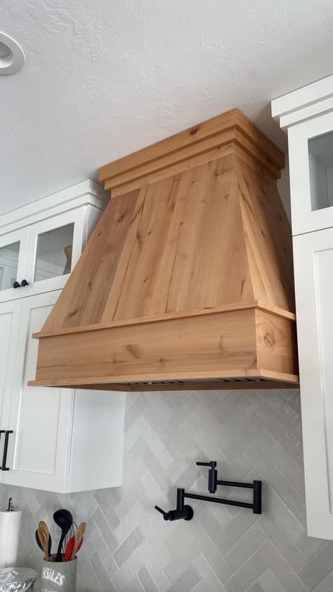 Vented Hood Over Stove, Natural Wood Range Hood Cover, Update Stove Hood, Cedar Range Hood, Wood Over Stove Hood, Stove Hood Cover Ideas, Wood Hood Fan Kitchen, Light Wood Range Hood, Range Hood Cover Wood