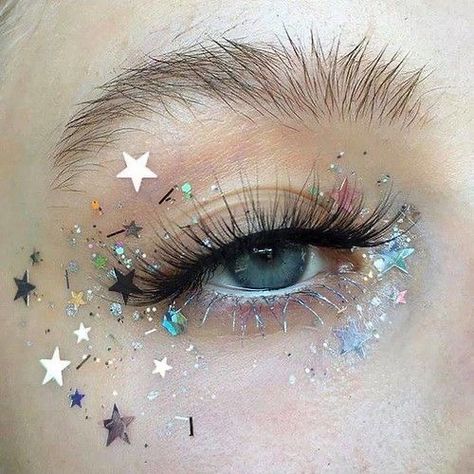 Eyeliner Techniques, Concert Makeup, Space Makeup, Face Art Makeup, Star Eyes, Star Makeup, Beauty Photoshoot, Black Femininity, Glitter Eyes