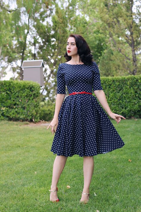 Polka Dot Outfits For Women Classy, Polka Dress Outfit, Polka Dots Dress Outfit, Polka Dot Dress Outfit, Polka Dot Dress Vintage, Womens Polka Dot Dress, Hepburn Dress, Polka Dot Dresses, Pretty Dresses Casual