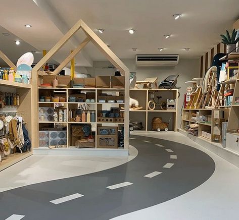 Baby Shop Interior Design Kids Store, Toy Shop Design, Boutique Decor Ideas Retail Store Design, Kids Store Design, Toy Store Display, Toy Store Design, Baby Store Display, Kids Clothing Store Design, Pet Store Design