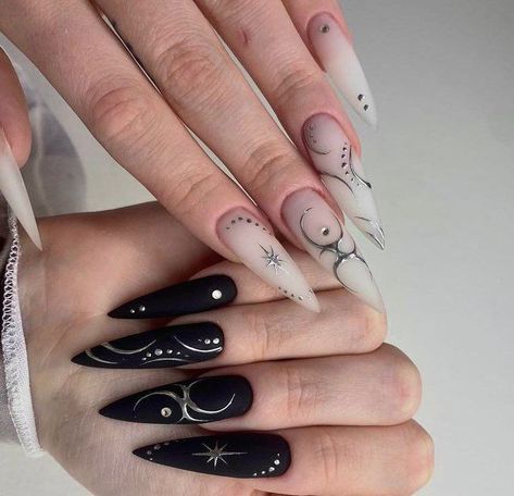 Long Oval Nails, Witchy Nails, Manicure Nail Designs, Edgy Nails, Goth Nails, Grunge Nails, Nail Box, Stiletto Nails Designs, Outline Drawing