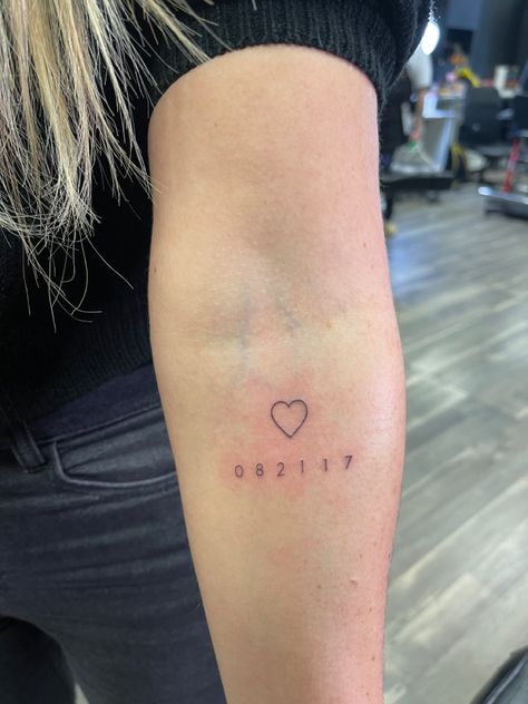 Children birth date minimalist tattoo Sons Birthdate Tattoo, Dated Tattoo Ideas, Date Of Birthday Tattoo, Small Tattoos Dates Births, Minimalist Tattoo Birth Date, Tattoo Idea For Childs Name, Sons Birthday Tattoo, Minimalist Wedding Tattoo, Birthday Tattoos Ideas