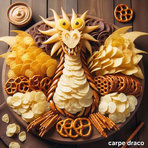 The Crone, Amazing Food Platters, Kreative Snacks, Fruit Platter Designs, Foods Ideas, Fruit Creations, Decorações Com Comidas, Amazing Food Decoration, Amazing Food Art