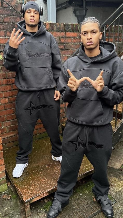 nemzzz_ Uk Winter Streetwear, Uk Streetwear Men, Rappers Drip, Uk Tracksuit, Uk Drip Outfits Men, Drill Outfit, Uk Rappers, Uk Drill, Future Rapper