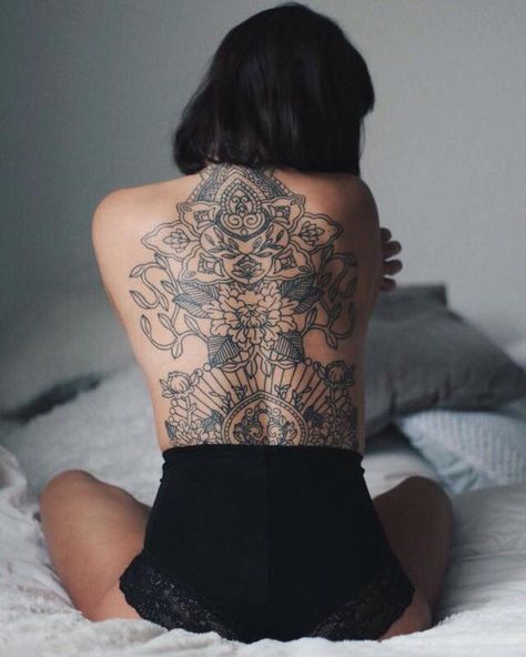 Back Tattoo Women Full, Back Tattoo Women Spine, Beautiful Back Tattoos, Backpiece Tattoo, Piece Tattoo, Girl Back Tattoos, Back Piece Tattoo, Full Back Tattoos, Pieces Tattoo