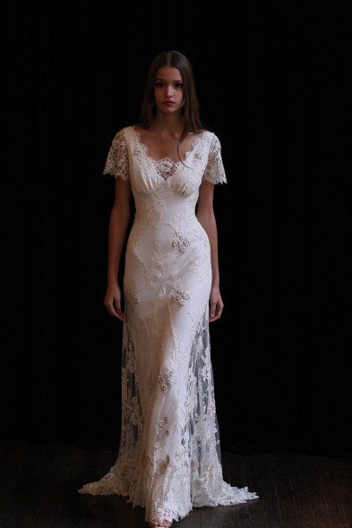 Olivia Hussey Wedding Dress, Low Rise Wedding Dress, Wedding Dresses For Redheads, Vintage Southern Wedding Dress, Old Fashioned Wedding Dress 1920s Style, 20’s Wedding Dress, 1920s Art Deco Fashion, Silk Vintage Wedding Dress, 20s Inspired Wedding Dresses