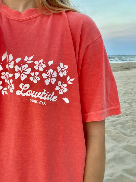 Shop vintage surf tees from the 70s, 80s, 90s, and beyond. Surf Shirts Graphic Tees, Vintage Surfwear, Easy Waves, Surf Tee, Surf Culture, Surf Shirt, Vintage Surf, Graphic Tees Vintage, Surf Wear