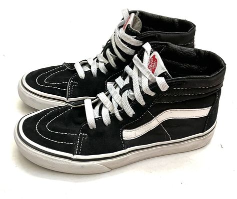 VANS OFF THE WALL Old Skool 3.5 Black White High Top Skateboard Shoes Youth. Great condition Smoke free home Old Vans Shoes, Emo Shoes, Vans Old School, Old School Vans, Vans High, White Backpack, Skateboarding Shoes, Cool Vans, White High Tops