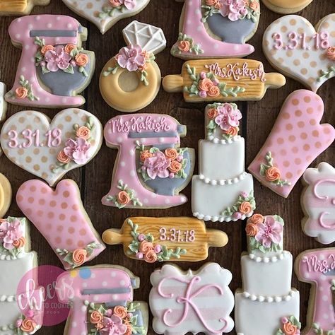 Bridal Kitchen Shower Ideas, Kitchen Tea Cookies Decorated, Kitchen Tea Cakes Bridal Showers, Stock The Kitchen Shower Ideas, Stock The Pantry Shower Ideas, Kitchen Bridal Shower Decorations, Bridal Shower Baking Theme, Cooking Theme Bridal Shower Ideas, Stock The Kitchen Bridal Shower Ideas