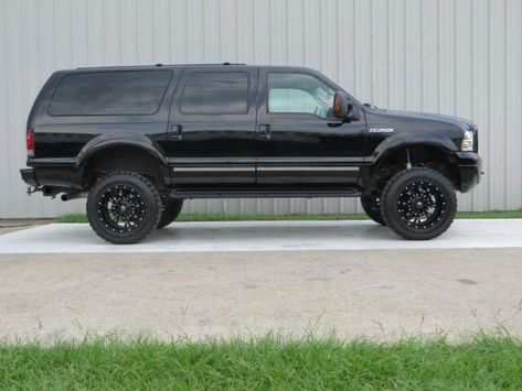 Lifted Ford Excursion, Lifted Excursion, Ford Excursion Diesel, 2005 Ford Excursion, Lifted Ford, Classic Ford Trucks, Black Betty, Ford Excursion, Black Wheels