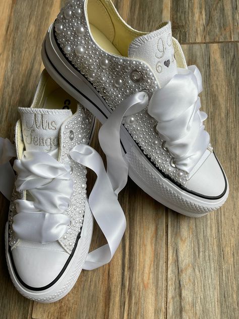 Wedding Platform Sneakers For Bride, Fun Bride Shoes, Wedding Converse Bride, Converse Bride, Embroidered Wedding Shoes, Wedding Tennis Shoes, Bride Shoes Wedding, Wedding Sneakers For Bride, Bride Converse