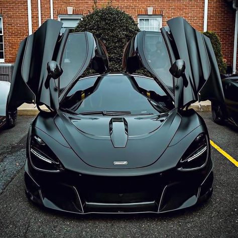 Black Mclaren, Andrew Robertson, Mclaren 720s, Luxury Appliances, Mercedes Benz Cars, Benz Car, Dream Garage, Anime Dragon Ball Super, British Cars