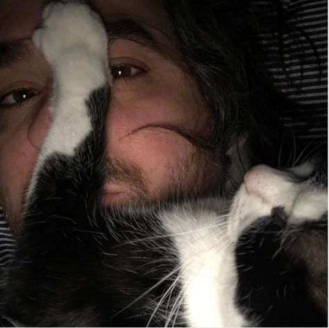 I have no words. The whole thing is just too adorable. Brian Quinn Impractical Jokers, Impractical Jokers Q, Impractical Jokes, Brian Quinn, Impractical Jokers, Joker Is, Lifelong Friends, Big Guys, Funny Profile Pictures