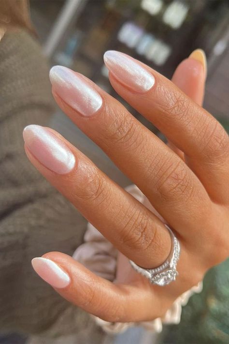 Hailey Bieber Nails On Short Nails, Builder Gel Wedding Nails, French Tip Hailey Bieber Nails, Nails Colours 2023, Best Colour For Nails, Hailey Baldwin Style Nails, Almond Colour Nails, Shimmery French Manicure, Pearl Glazed Donut Nails