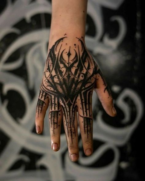 Hand Tattoos For Men, Herren Hand Tattoos, Hand And Finger Tattoos, Pretty Hand Tattoos, Hand Tats, Muster Tattoos, Norse Tattoo, Creepy Tattoos, Tatuaje A Color