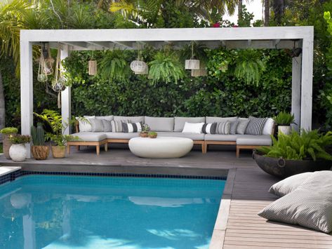 Tropical Pool Design, Pool Gazebo, Kleiner Pool Design, Pool Pergola, Pool Design Ideas, Outdoor Pool Area, Pool Landscape Design, Pool Cabana, Small Pool Design