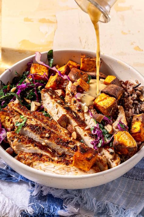 Blackened Chicken and Sweet Potato Bowls (Sweetgreen copycat) - The Defined Dish Sweetgreen Recipes, Chicken Sweet Potato Bowl, Potato Bowls, Chicken And Sweet Potato, The Defined Dish, Defined Dish, Bowls Recipes, Sweet Potato Bowls, 2b Mindset