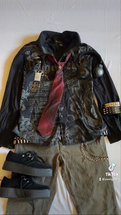 Layered Leather Jacket Outfit, Male Vkei Outfit, 2000s Goth Fashion Men, Nana Fashion Men, Punk Man Outfit, Alt Tie Outfit, Nana Outfits Men, Mens Goth Outfits, Vkei Outfits Masc