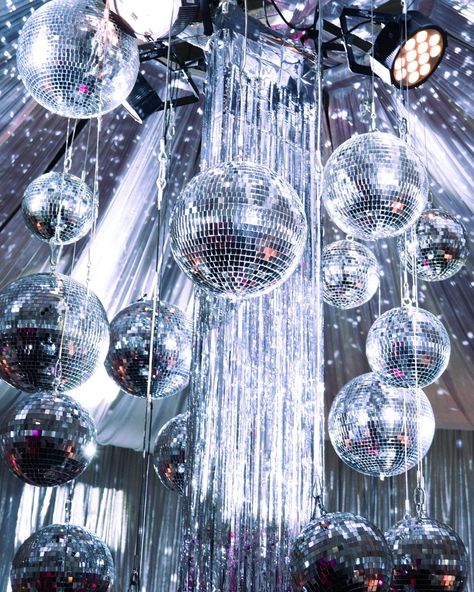 Silver or Pink? 🪩 The impact your lighting can have on the overall look and feel of you event space can't be underestimated! By altering the colour and intensity of your lighting, you can instantly change the ambiance #melbourneevents #lighting #eventlighting #partylighting #disco #discoballs #melbourneevents Disco Event Decor, Disco Ceiling, Circus Mirror, Silver Disco Party, Galactic Party, Chic Disco, Disco Event, Ballroom Party, 70s Birthday