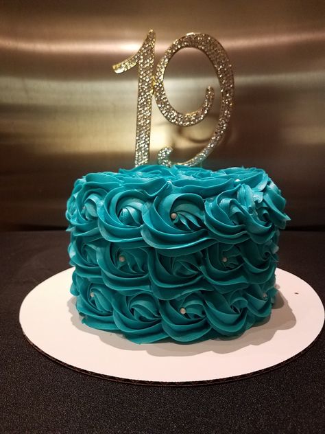 19th birthday cake teal rosettes butter cream icing girl 19th Birthday Cake Ideas For Her, Simple 19th Birthday Cake, 21st Birthday Cake Ideas For Her Simple, Teal Cake Ideas Birthday, Birthday Cake 19th Girl, 19birthday Cake, 19 Birthday Cakes, 19th Birthday Cake For Her, Happy 19th Birthday Cake