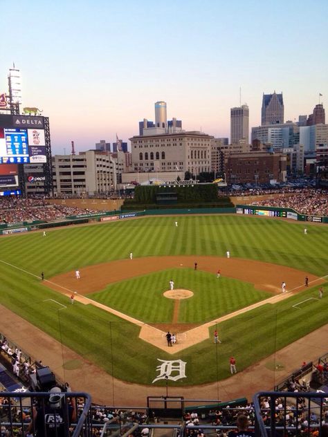 Detroit Tigers Stadium! Comerica Park, Baseball Stadium Aesthetic, Detroit Tigers Wallpaper, Detroit Tigers Aesthetic, Visit All Mlb Stadiums, Detroit Tigers Opening Day, Tiger Stadium Detroit, Tiger Stadium, Tiger Wallpaper